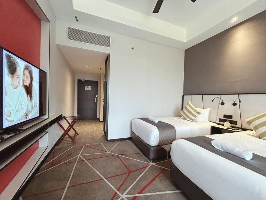 M101 Klcc Kl City King Suites By Livin Kuala Lumpur Luaran gambar