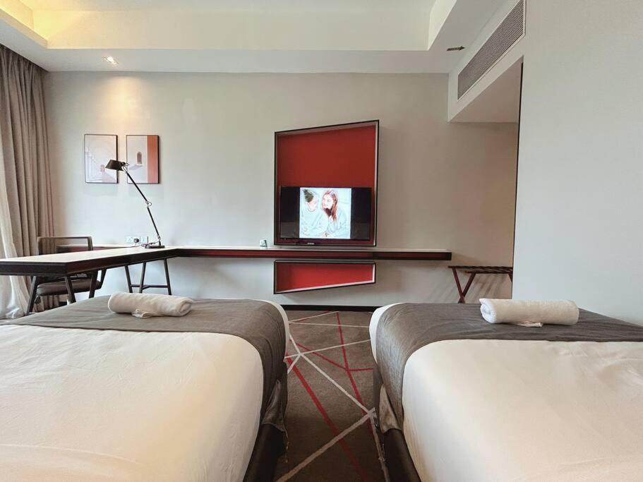 M101 Klcc Kl City King Suites By Livin Kuala Lumpur Luaran gambar